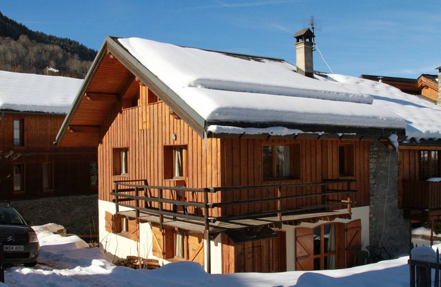 Charming Self Catering Ski in Chalet -
