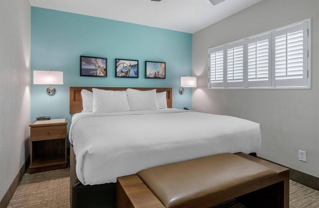 Charming Suite Steps from Beach – Perfect for Families | Parking, Onsite Pool
