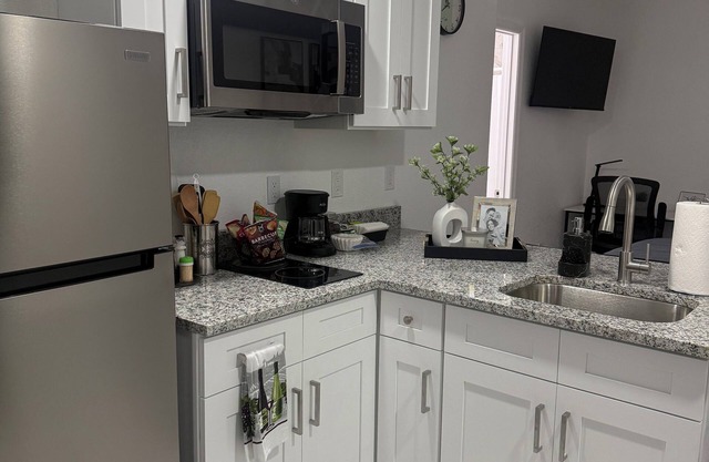 Charming tiny home in Spring Hill