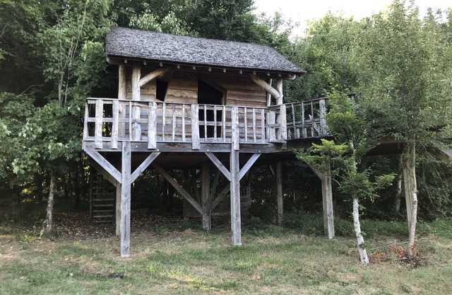 Charming tree house in Normandy