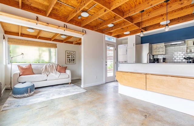 Charming Urban Cottage in Cap Hill