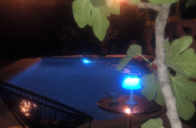 Charming Villa with Pool, very close to Avignon, ideal for the Festival