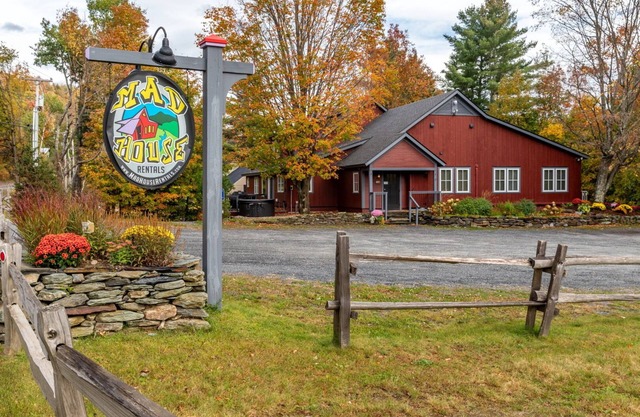 Charming Vermont Farmhouse Retreat: Three Unique Units Combined