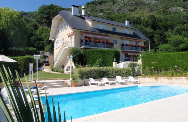 charming villa in Ayzac ost