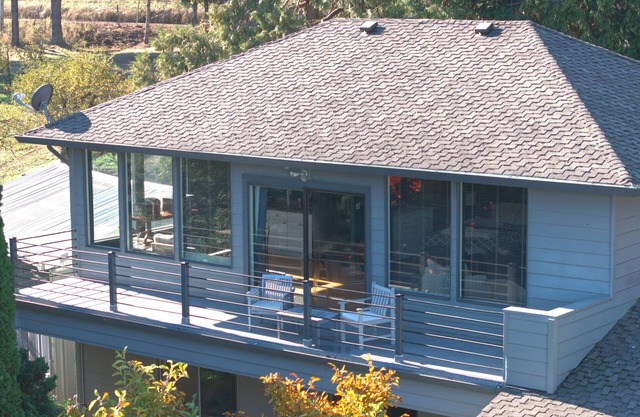 Charming Vineyard Retreat in Willamette Valley