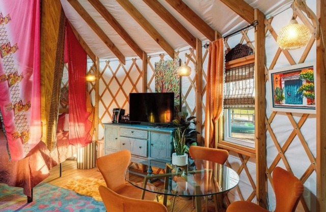 Charming Yurt in Woodway- Mystical Moroccan #5