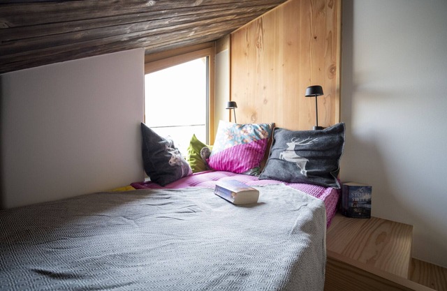 Chasa Bao: Luxurious new 4.5-room penthouse flat with balcony and view in Sent