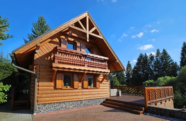 Chata Olesna is charming country wooden cottage, family friendly with good WiFi.