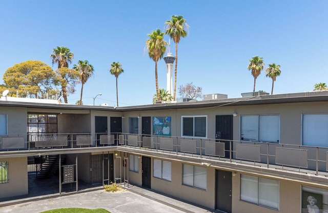 Cheap apartment for one month staying in amazing Las Vegas