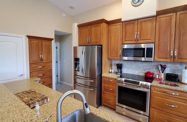 Cheapest, Nicest home on the water.nWeeki Wachee River!n80/day small boat rental