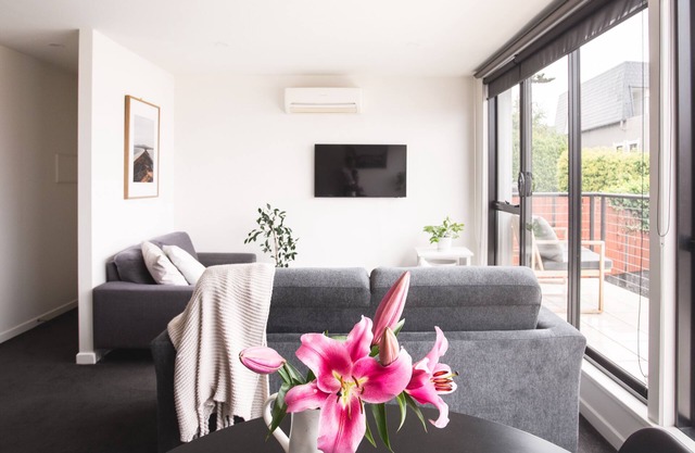Cheerful 1BR Townhouse, short walk to Hobart CBD