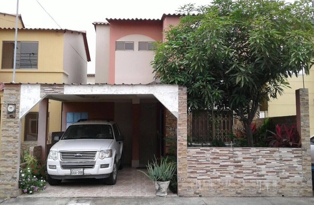 Cheerful Villa at La Joya- Close to all the amenities