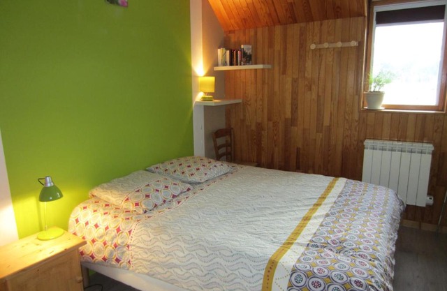 Chez Cat et Christophe , chambre calme et lumineuse chez l'habitant avec vue