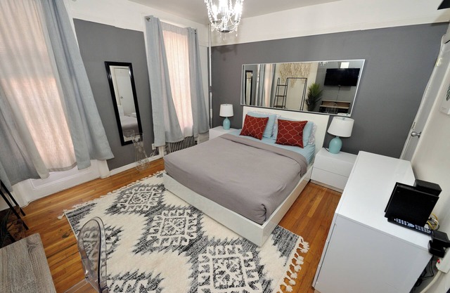 Chic 2BR Urban Escape in NYC