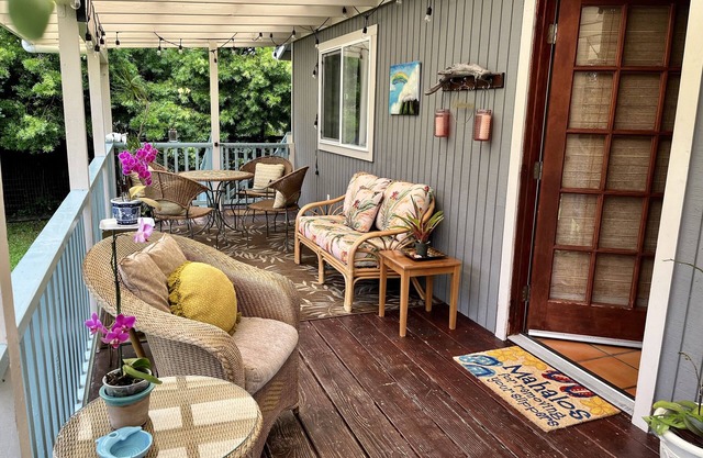 Chic cottage in Rainforest 5 Min. to Volcanoes Park-clean, cozy, comfort -2 Bdrm