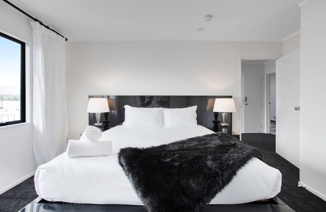 Chic Modern 2BR Heart of Manukau