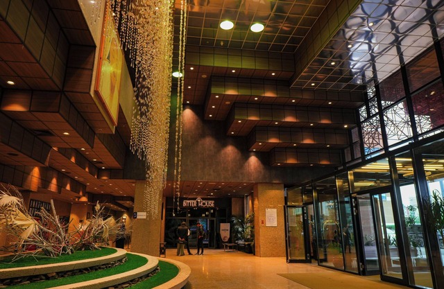 Chinggis Khaan Hotel