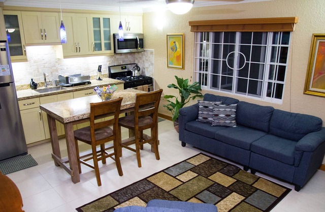 Choose To Be Happy @ Long Mountain Cabin (LMC) - One Bedroom