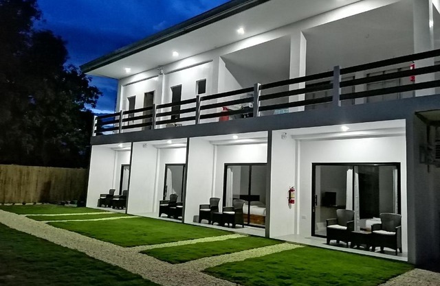 Christelle Inn