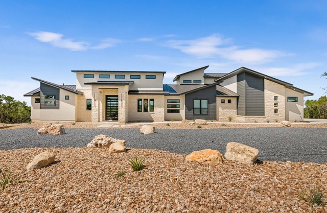 Cibolo Crest - Where Serenity meets Style - 3 bdrm - 1 game room - 1 game loft