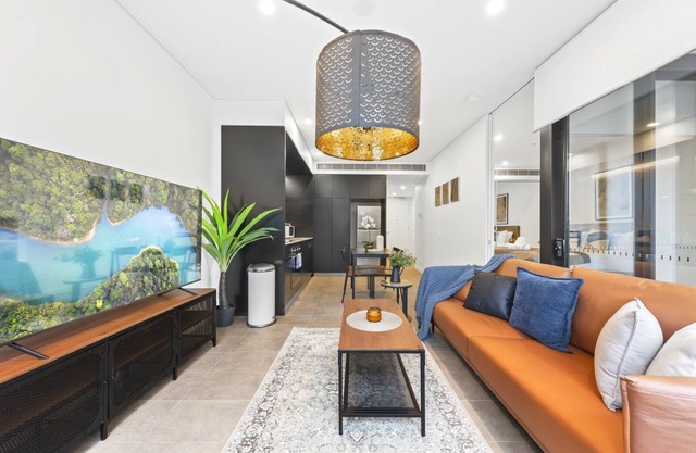 City Living | 1-Bed apt + Study close MQ Station