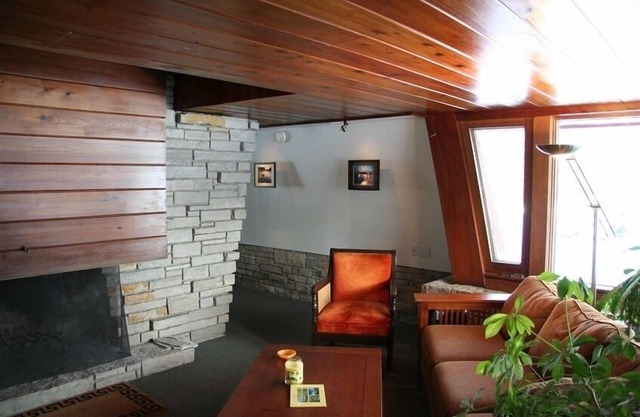 Clarance Gonstead Guest Cottage, Prairie Style, Stone & Tide Water Cypress