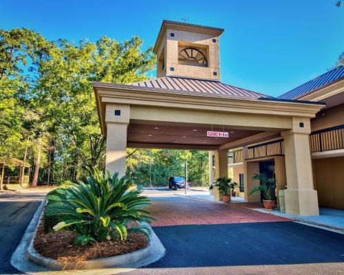 Clarion Inn & Suites Aiken South