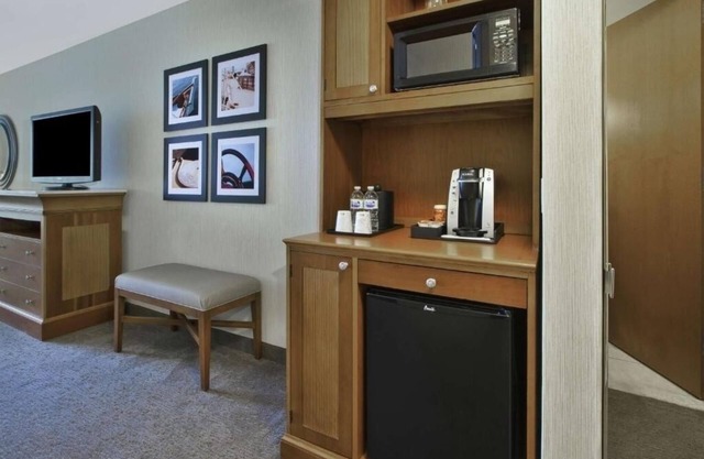 Classic Comfort in the Heart of the City | 2 Units w/Pool & Breakfast