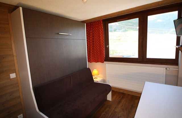 Classic Studio for 2 in Tignes with kitchenette