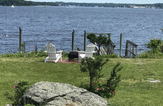 Classic waterfront cottage on Prudence Island, private beach, dock & mooring