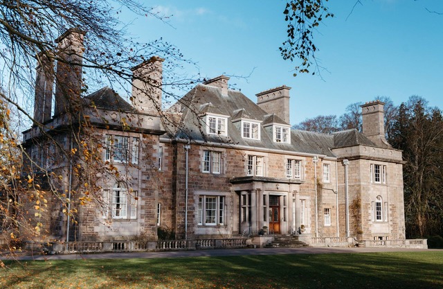 Classically beautiful large family friendly retreat, situated on the Moray Firth