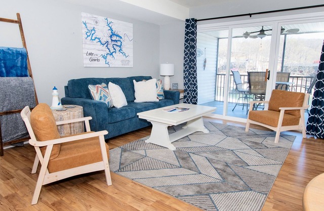 Clean 2BD 2BA Condo w Slip - 5 Minutes to Bagnell Dam! Plus Pool & Swim Dock!