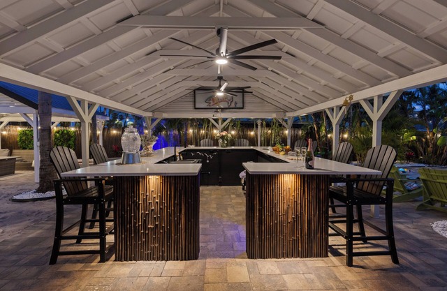 Clearwater Beach Entire Private Resort! SALT Heated Pool! Sleeps 30 Comfortably!