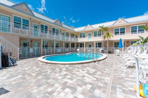Clearwater Beach Suites #201