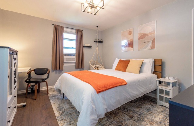 Clifton 1 Bed, Laundry In-Unit, Pet-Friendly, Fios
