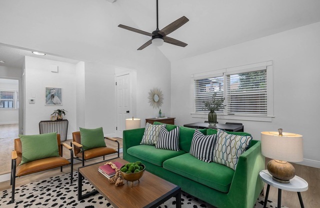 Close to All STL : Adorable 3BR/2BTH : STL Zoo Forest Park Wash U Hospitals