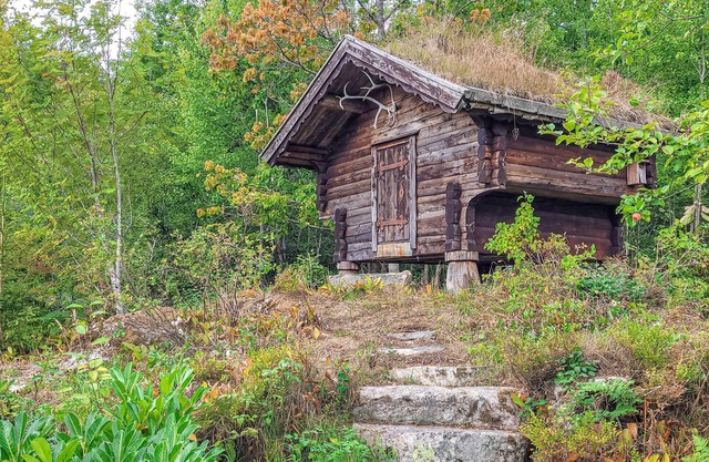 Close to Lake Livatnet, this spacious vacation home in Finsland welcomes you.