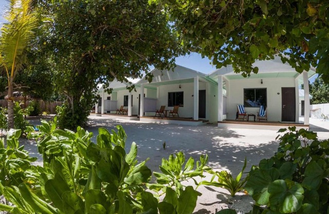 Clouds Beach Retreat Laamu Gan