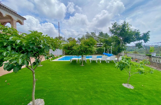 Club Villamar - Spacious holiday villa Lloret de Mar with private swimming pool in the natural ga.