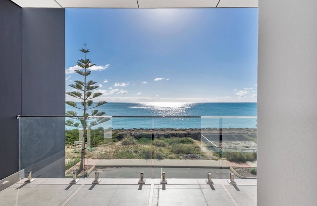 Coastal Bliss with Marina Views-Neaby Cafes