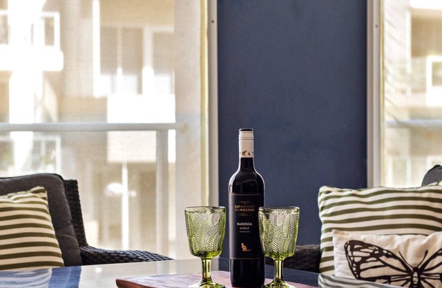 Coastal Canal Retreat in Mandurah