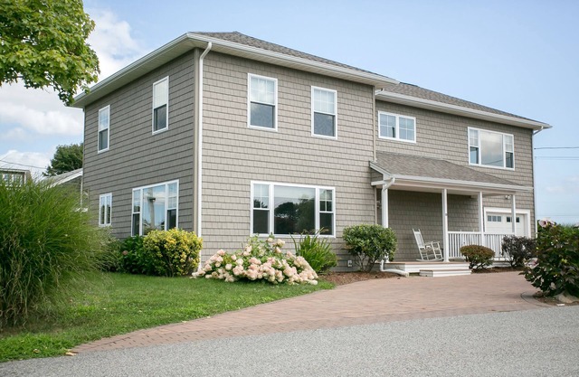 Coastal Narragansett Home - Your Happy Place!