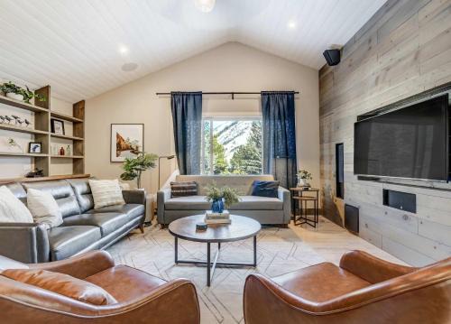 Cobalt Peak - Pet-Friendly Sauna Panoramic Views