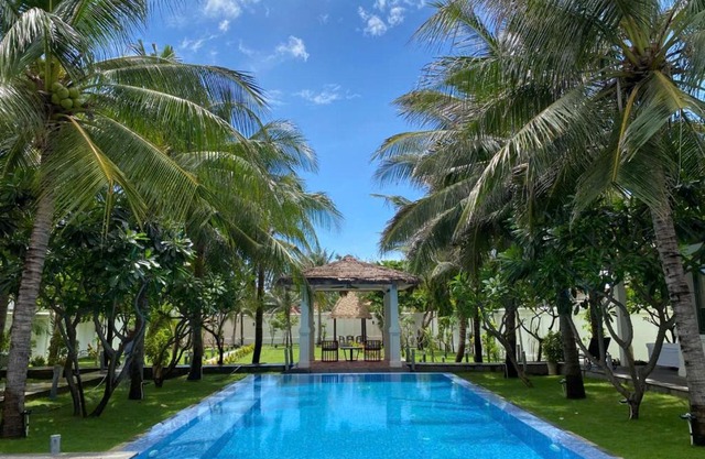 Coco Presidential Villa & Homestay