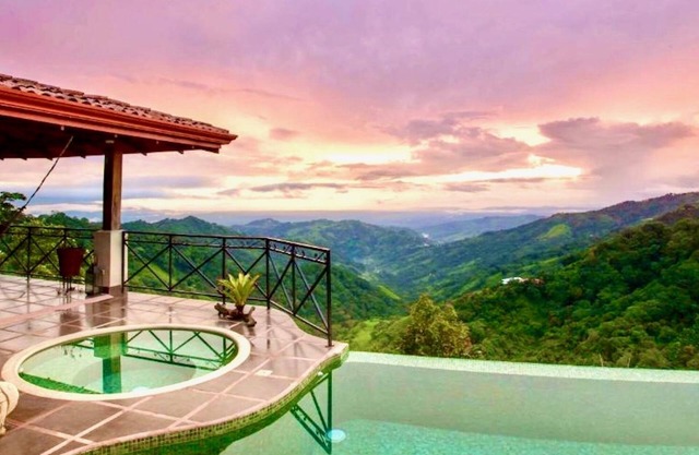 CoffeePlantation Villa, The Only One W Majestic Mountain AND Ocean Views & Tours