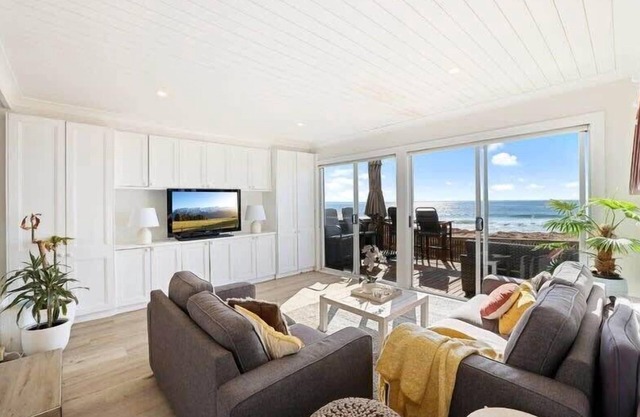 Collaroy Beachfront Hideaway - New Listing