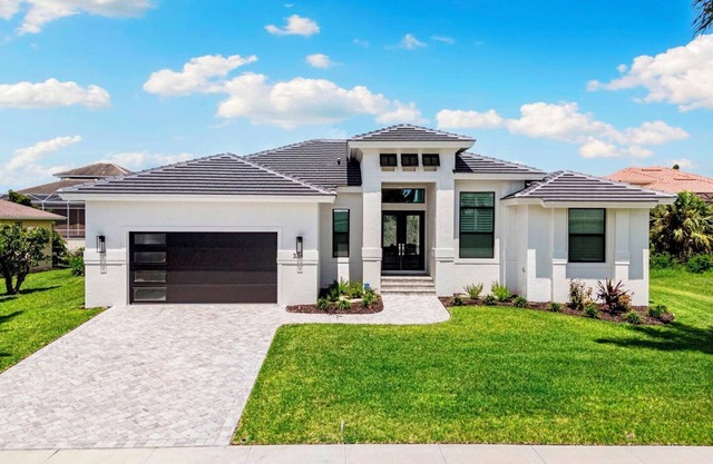Colonial Ave, 336 in Marco Island