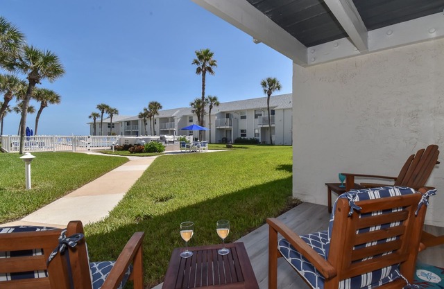 Colony Beach Club 