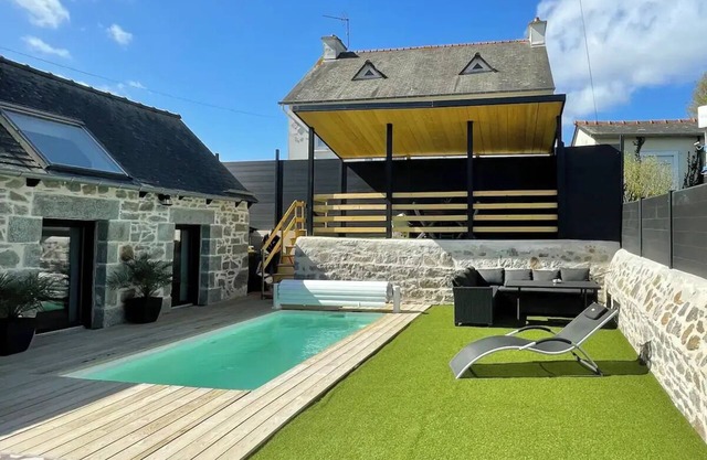 Come and discover our renovated fisherman's cottage 5 minutes' walk from the beach.