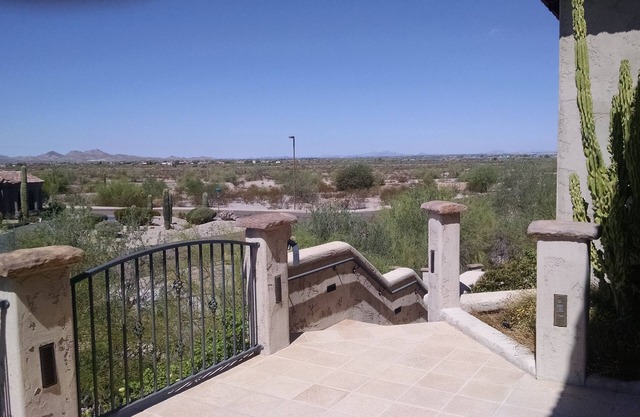 Come And Enjoy A Wonderful Stay In Beautiful Goodyear Arizona !